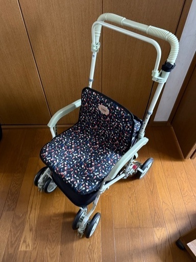 シルバーカー　手押し車