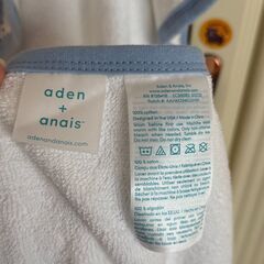 Aden + Anais フード付きバスタオルの画像