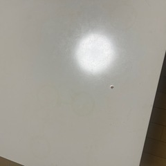 IKEA白リビングテーブルの画像