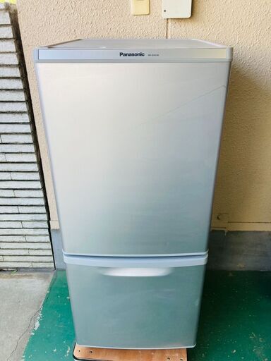 A242　2013年製　NR-B145W-S　Panasonic　冷蔵庫