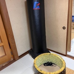 サンドバッグ、グローブ