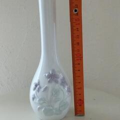  すみれの花瓶の画像