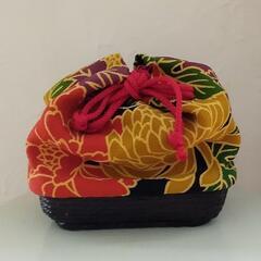 ちりめん巾着かごバッグの画像