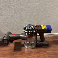 ハンディクリーナー Dyson V7 Triggerpro アイアン/ニッケル HH11MHPRO サイクロン式 コードレス ダイソンの画像