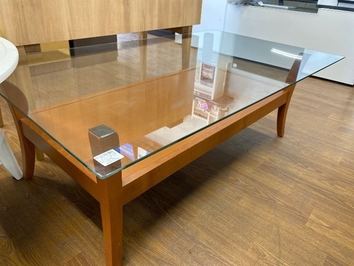 リビングテーブル　CALLIGARIS ガラストップ　イタリア製