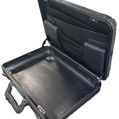 ZERO HALLIBURTON ゼロハリバートン アタッシュケース ブリーフケース ビジネスバッグ 黒 ブラックの画像
