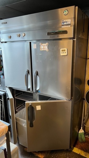 業務用冷凍冷蔵庫チルド／店舗改装・新築建替えに伴い、装飾品・備品・家具 譲渡
