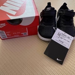 NIKE ブラック スニーカー コート バーロウ 10cmの画像