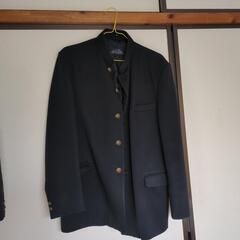 学生服