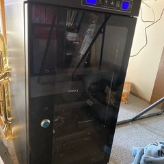 50L防湿庫 ドライボックス タッチスクリーン LEDライト内蔵...