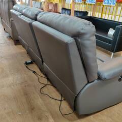 【愛品倶楽部柏店】NITORI ニトリ 3人掛け中央テーブル電動ソファ 一部本革モデル Nビリーバ3 幅210cmの画像