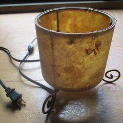 和紙シェードのおしゃれなランプ　照明器具 14,5 ×17 cm