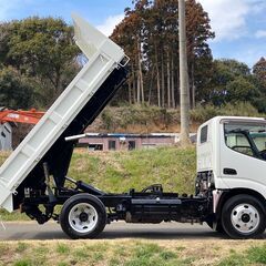 【G-0011】トヨタ　ダイナ　XZU620D　3t　低床　ローダー ダンプ　H28年式　9万km　車検付き　最大積載量3000kg　新明和の画像