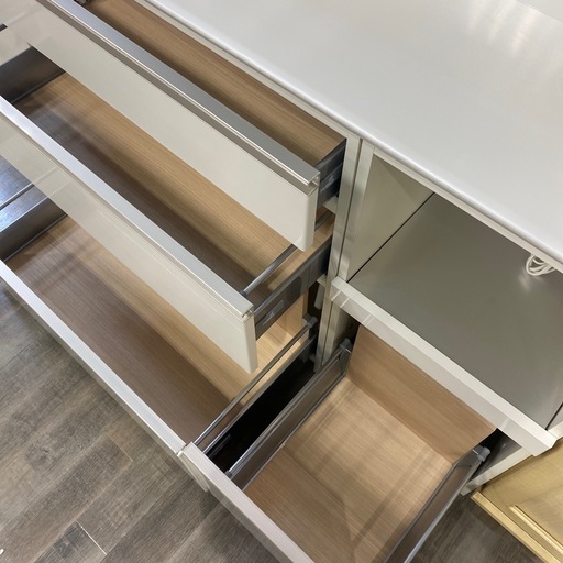 【家具多数展開中！】Pamouna 大型レンジボード入荷しました！