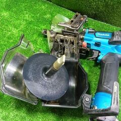 マキタ makita AN633H 高圧釘打ち機 65mm【市川行徳店】【店頭取引限定】【中古】管理番号：IT0DZARP7MK0の画像