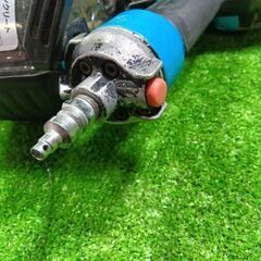 マキタ makita AN633H 高圧釘打ち機 65mm【市川行徳店】【店頭取引限定】【中古】管理番号：IT0DZARP7MK0の画像