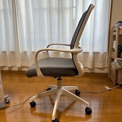 デスクチェアの画像