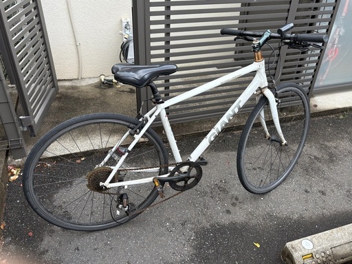 ジャンク　GIANT ESCAPE S クロスバイク　自転車