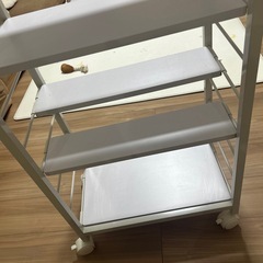 キッチン収納
ローラー付き引き出しの画像