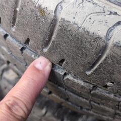 ブリジストンタイヤの画像