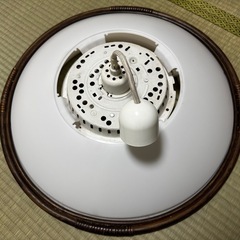 吊り下げ式シーリングライトの画像