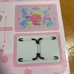 折りたたみテーブルの画像