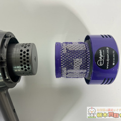 【Dyson/ダイソン】コードレス掃除機 V10 Fluffy SV12 現状品の画像