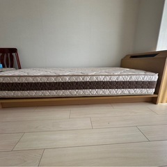 C1901 シングルベッド マット付