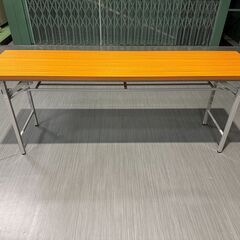 未使用品 会議テーブル：奥行き45 x 幅180 x 高さ70 cm 　（AK-OT-1845T）アイリスチトセ 　折りたたみ長机の画像