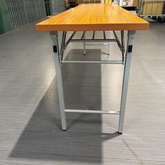 未使用品 会議テーブル：奥行き45 x 幅180 x 高さ70 cm 　（AK-OT-1845T）アイリスチトセ 　折りたたみ長机の画像