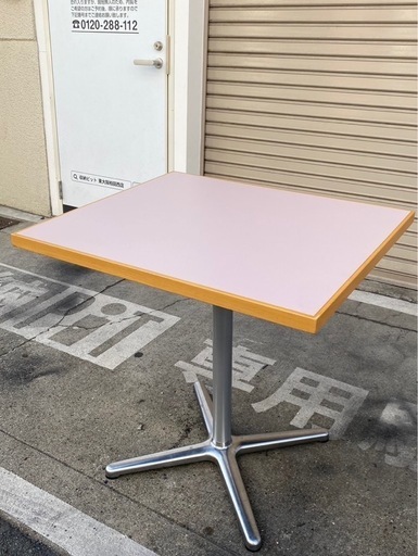 A393◆天板ピンク カフェテーブル 机店舗 W700×D600×H700㎜ 在庫あり