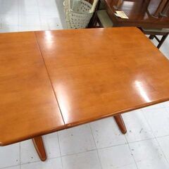 現状品 ダイニングテーブル 伸長式 幅90～120cm ブラウン系 バタフライテーブル テーブルのみ 家具 苫小牧西店の画像