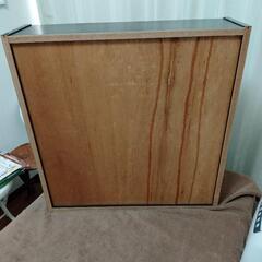 黒い本棚（2900円の品）の画像