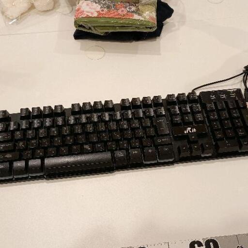 0319-582 キーボード　光ります