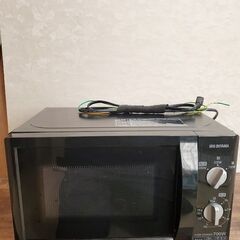 美品　2022年製　IRIS OHYAMA 電子レンジ PMB-...