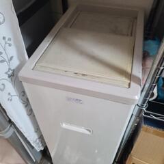 冷凍ストッカー  業務用にも使えます