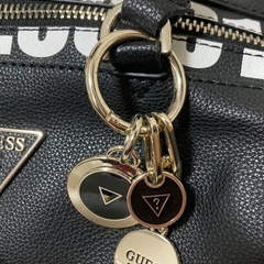 guess  バッグ　カバンの画像