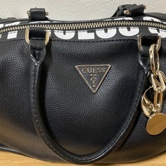 guess  バッグ　カバン