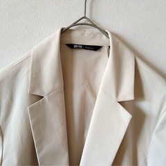 Uniqlo Theory blazer の画像