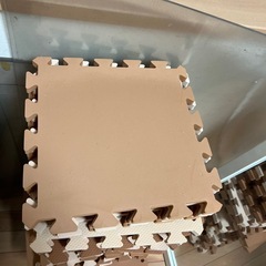 (取引中)(無料)クッションマット　30x30cm  40枚くらいの画像