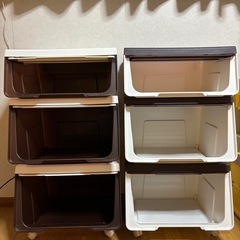 収納ケース3個1組＝2500円の画像