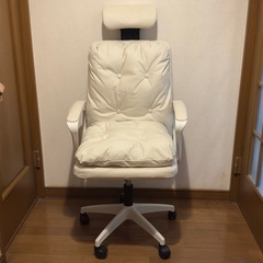 【新品未使用】【組立済】【訳あり】オフィスチェア デスクチェア パソコンチェア 椅子 おしゃれ ベージュの画像