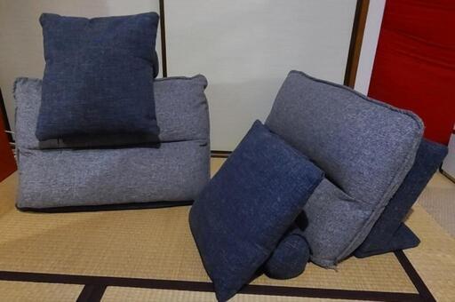 美品☆座椅子のように使えるクッション