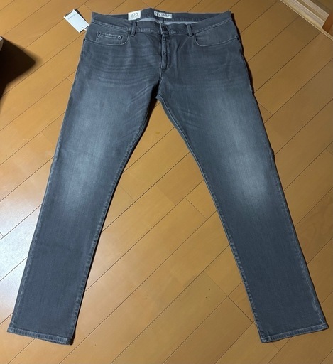 【新品未使用】トラサルディ(TRUSSARDI)ジーンズ グレー サイズ40(XL)