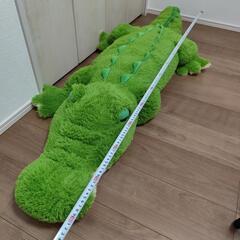 ワニのぬいぐるみ