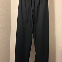 スラックス、ワイドパンツ