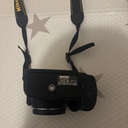 NIKON　ニコン　デジタル一眼レフカメラ　D5300