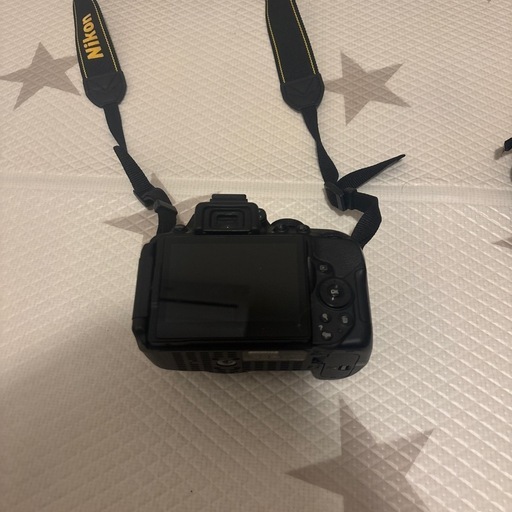 NIKON　ニコン　デジタル一眼レフカメラ　D5300