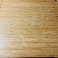 IKEA ダイニングテーブルの画像