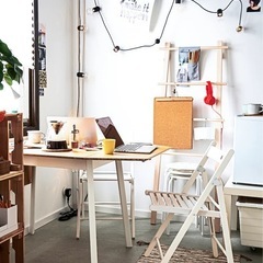 IKEA ダイニングテーブルの画像